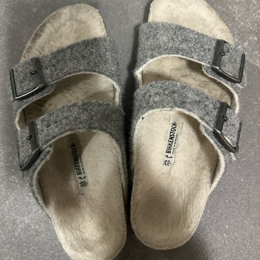Birkenstock genuine Sherling slide sandal size 34